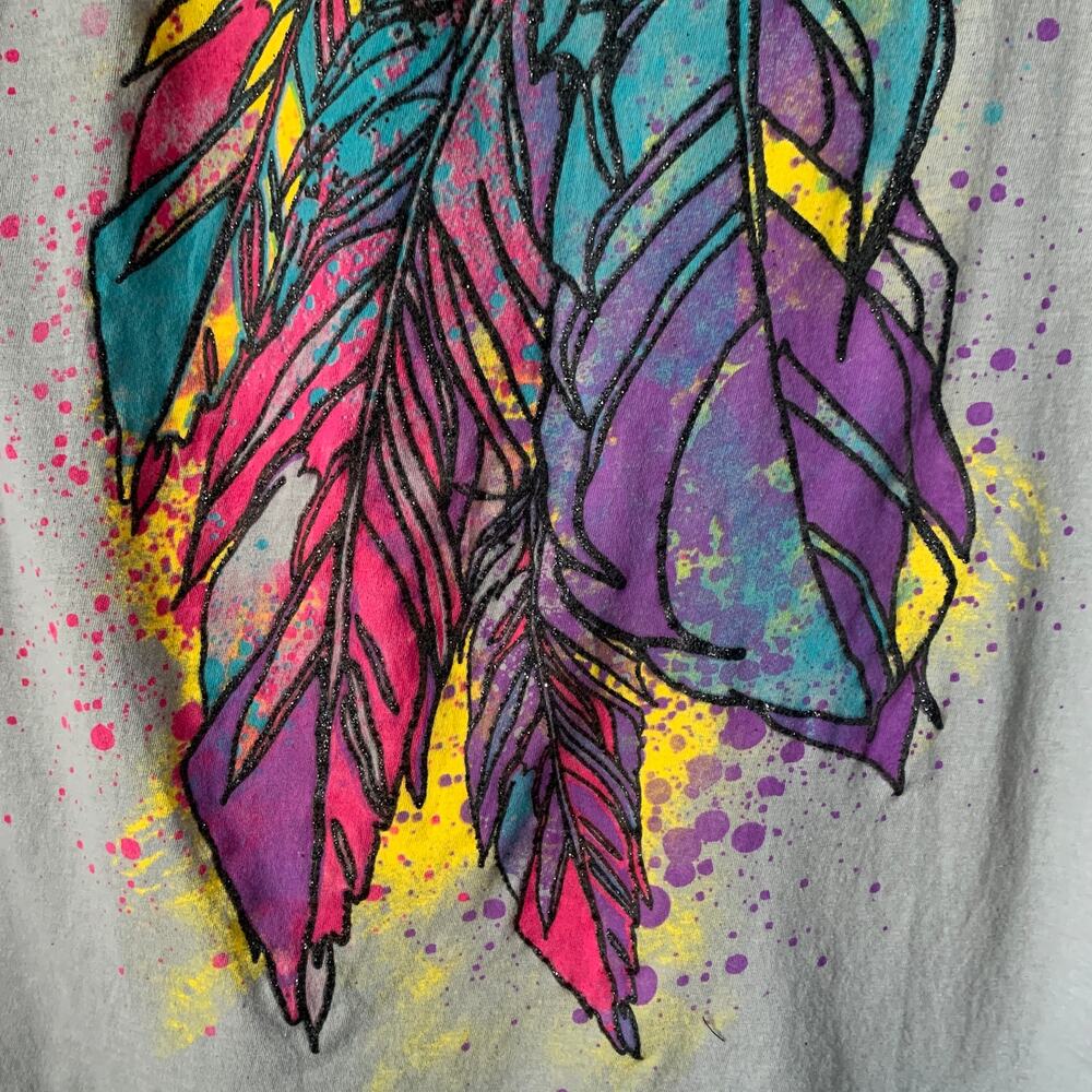 Hybrid Boho Gray Graphic T Shirt Colorful Glitter Feather Fringe Sleeves Size L - Picture 10 of 16